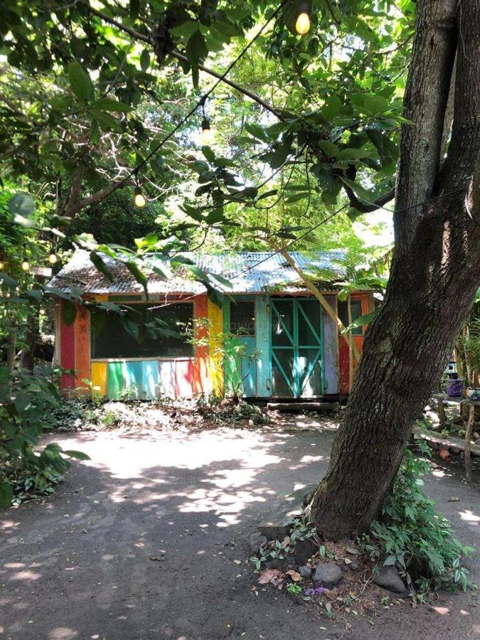 Rainbow Caravan Hostel Las Pilas Exterior foto
