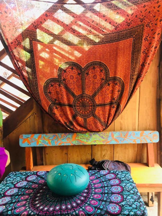 Rainbow Caravan Hostel Las Pilas Exterior foto