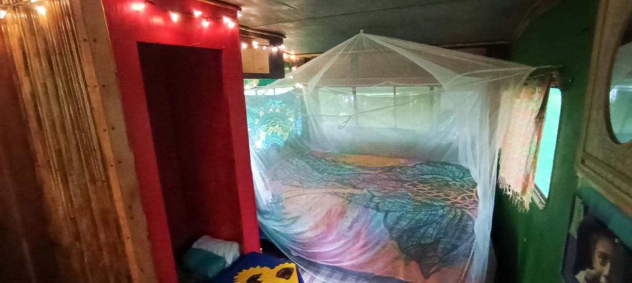 Rainbow Caravan Hostel Las Pilas Exterior foto